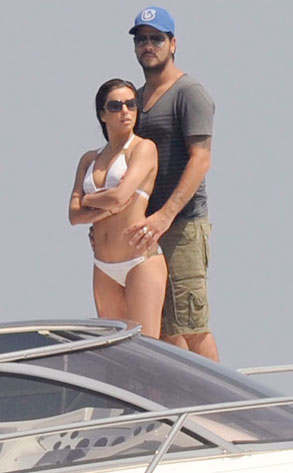 Eva Longoria, Cruz Eva Longoria, Cruz